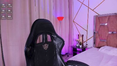 ZoeFerdi live cam on Cam4