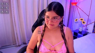 ZoeFerdi live cam on Cam4