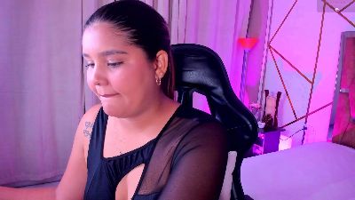ZoeFerdi live cam on Cam4
