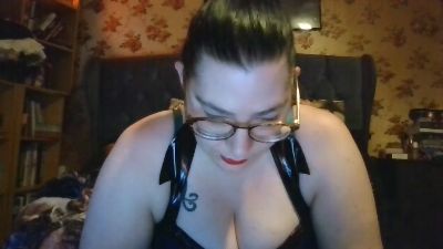 ZoeNextDoorx live cam on Cam4