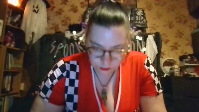 ZoeNextDoorx live cam on Cam4