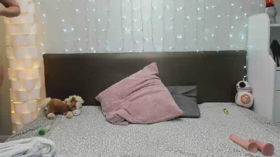 ZoeSanders live cam on Cam4