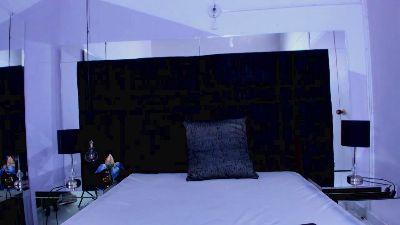 Zoe_Ivanov webcam