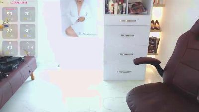 Zoe_Marie live cam on Cam4