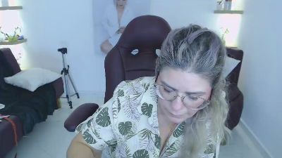 Zoe_Marie live cam on Cam4