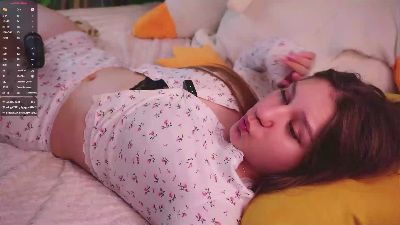 ZoniaHummert live cam on Cam4