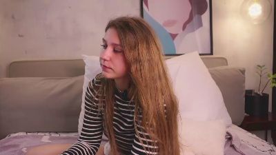 ZoniaHummert live cam on Cam4