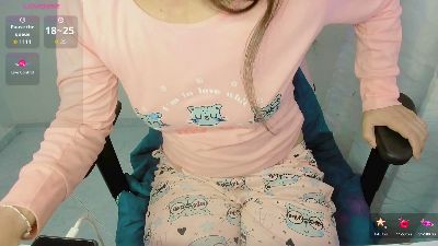 ZooeyBelair live cam on Cam4