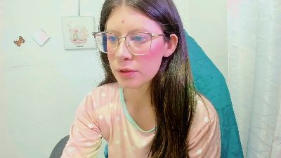 ZooeyBelair live cam on Cam4