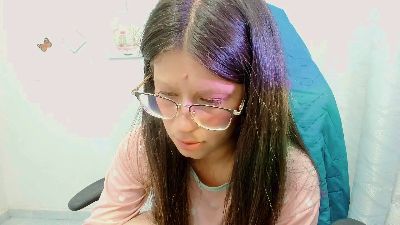 ZooeyBelair live cam on Cam4
