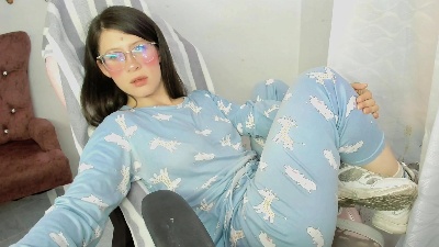 ZooeyBelair live cam on Cam4