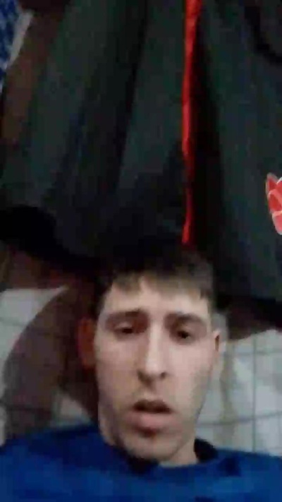 Zorozoro23 live cam on Cam4
