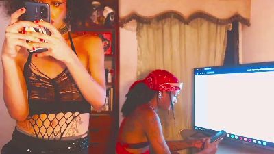 ZorraRoja1 live cam on Cam4
