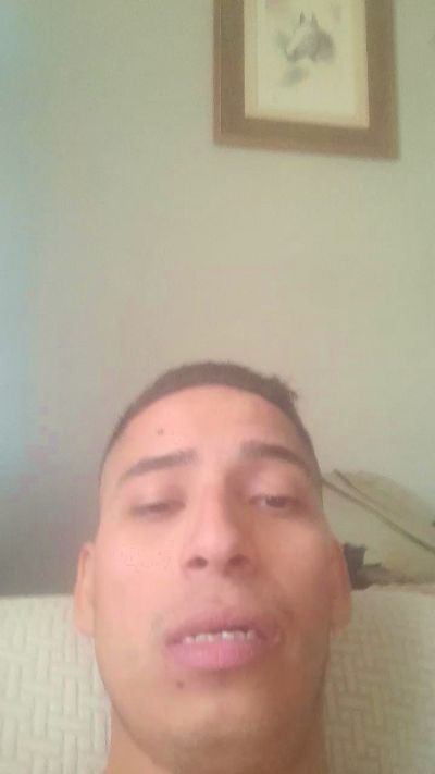 Zubieta183 live cam on Cam4