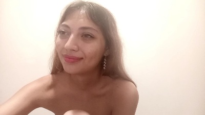 ZulaCahela live cam on Cam4