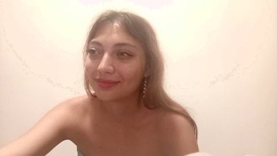 ZulaCahela live cam on Cam4