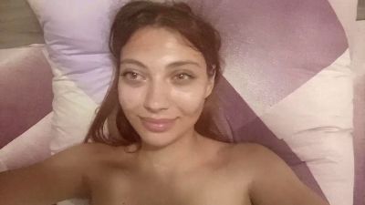 ZulaCahela live cam on Cam4