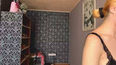ZulaLeachman live cam on Cam4