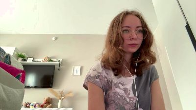 ZulaLoncaric live cam on Cam4