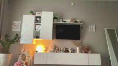 ZulaLoncaric live cam on Cam4