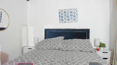 ZullyMichelss live cam on Cam4