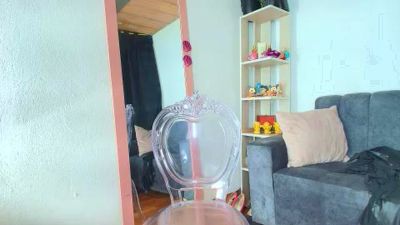 Zully_Green live cam on Cam4