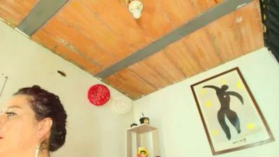 Zully_Green live cam on Cam4