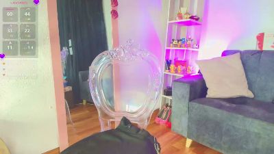 Zully_Green live cam on Cam4