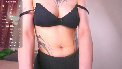 ZulmaBerkshire live cam on Cam4