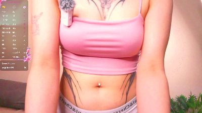ZulmaBerkshire live cam on Cam4