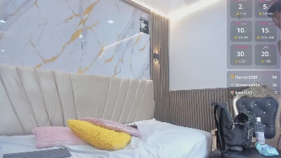 Zuri_Denzel live cam on Cam4