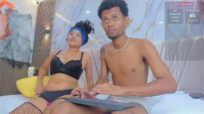 Zuri_Denzel live cam on Cam4