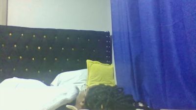 Zuri_ii live cam on Cam4