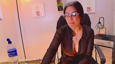 Zuzana_21 live cam on Cam4