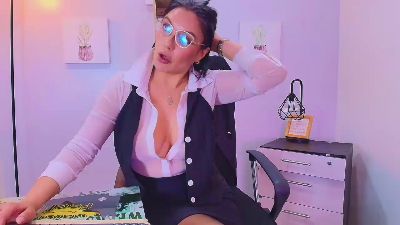 Zuzana_21 live cam on Cam4
