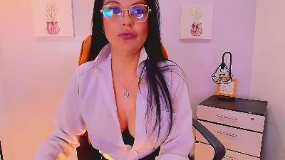 Zuzana_21 live cam on Cam4