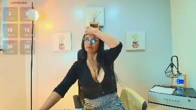 Zuzana_21 live cam on Cam4