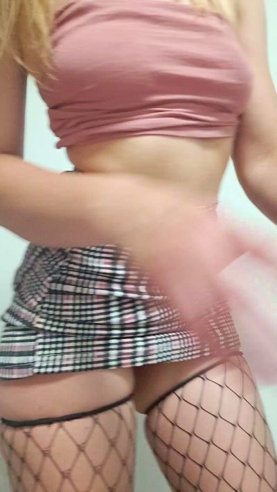 _DaddysGirl_00 live cam on Cam4