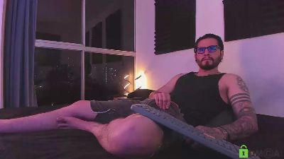 _Elon_coxx_ live cam on Cam4