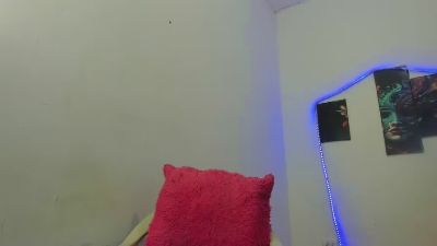 _Isabella_Mill live cam on Cam4