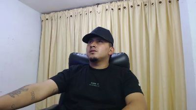 _JordanXXIII live cam on Cam4