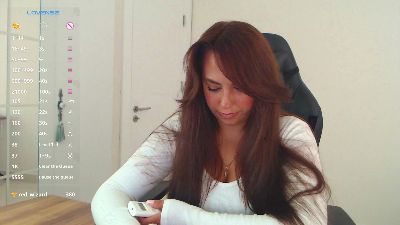 _Just_a_queen_3 live cam on Cam4