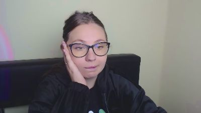 _LiliaFendi live cam on Cam4