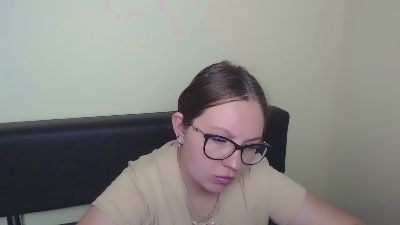 _LiliaFendi live cam on Cam4
