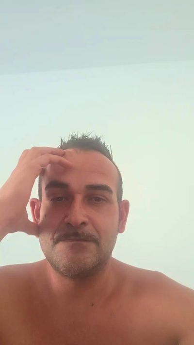_MORENIT0_ live cam on Cam4