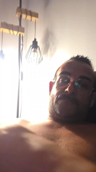 _MORENIT0_ live cam on Cam4