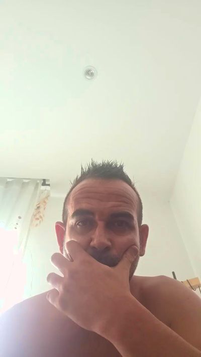 _MORENIT0_ live cam on Cam4