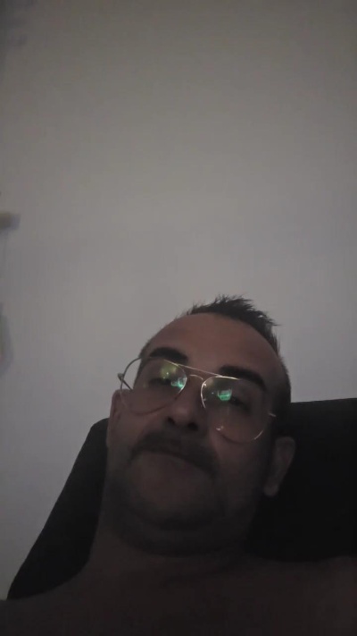 _MORENIT0_ live cam on Cam4