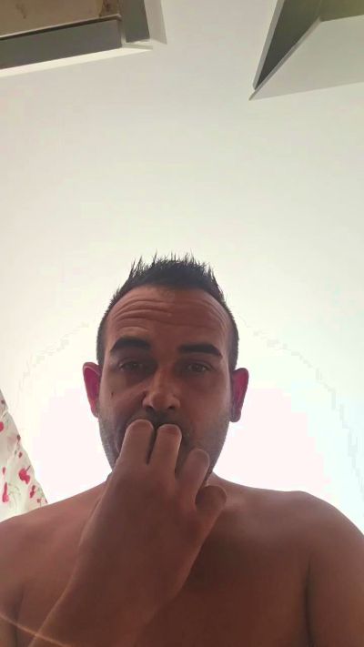 _MORENIT0_ live cam on Cam4