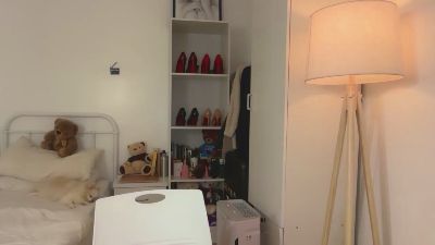 _Meganvalle live cam on Cam4